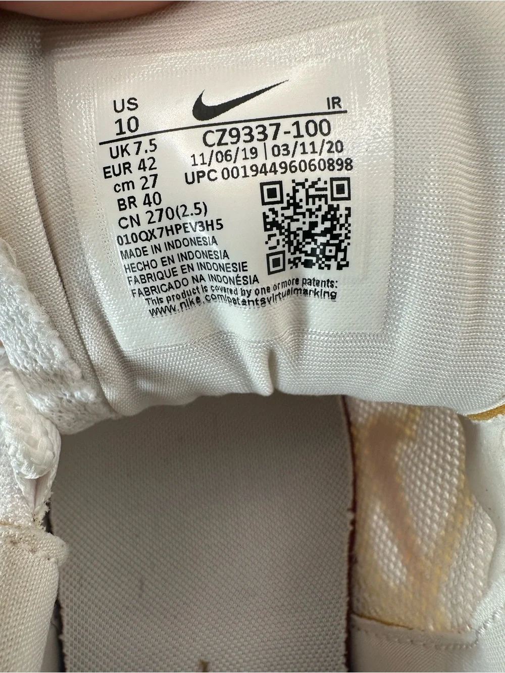 Nike Air Max Plus TN Sneakers Womens Siz 10 White Red Athletic Trainer CZ9337100